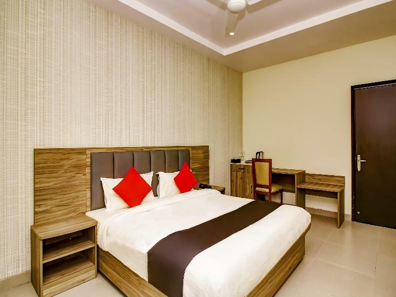Hotel Capital O 28086 Sindhura Grand Hajdarábád Exteriér fotografie